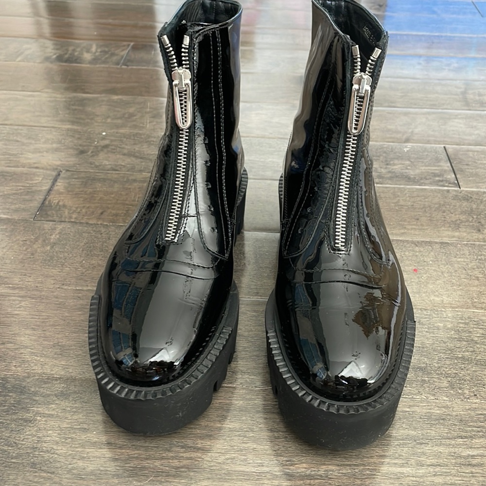 Aquatalia Black patent leather bootie